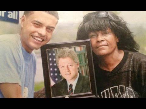 picture of clinton's male son and mother